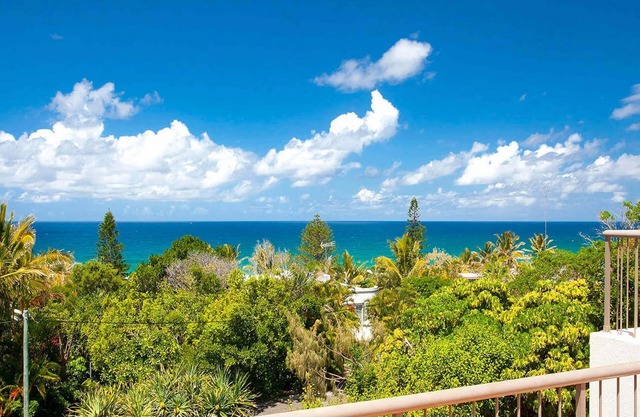 Ocean Terraces - Split Level Apartment At The Beach - Ocean Views, Rooftop Terrace - 3 bed, 2 bath