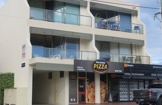 OCEAN VIEW 2 - AIRCONDITIONED & VIEWS AND EASY WALKING DISTANCE