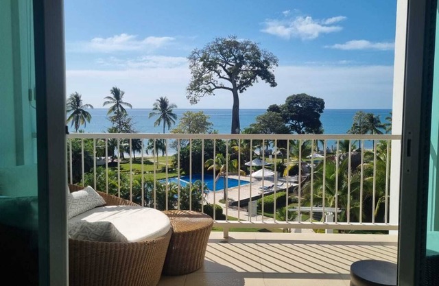 Ocean View 3bd + 3.5 Bthr Fun Pools and Beach access
