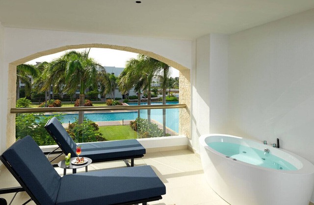 Ocean-View Resort & Casino! All-Inclusive Punta Cana w/13 Pools | 4 Units