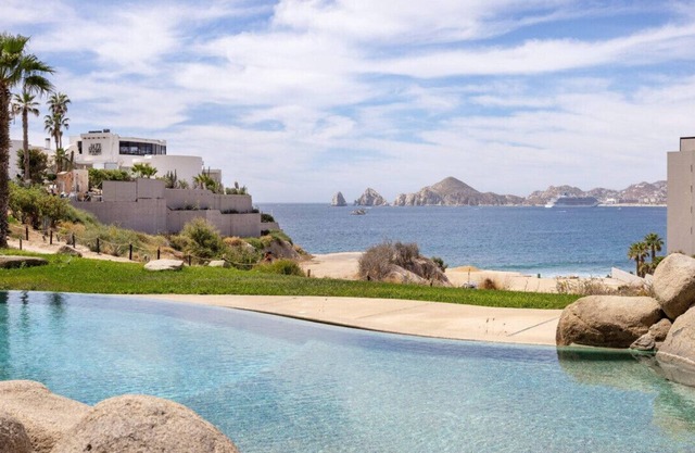 Ocean View Stylish 1BR Condo for a Perfect Getaway