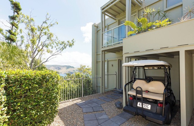 Ocean View Villa -01