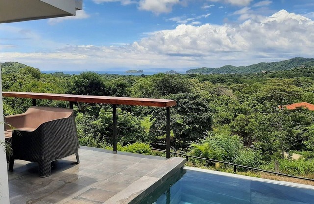 Ocean view Villa & Beach Club