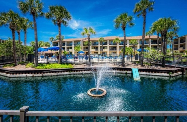 Ocean Villas: Beachfront 2BR/2BA with Pool - Pet Friendly