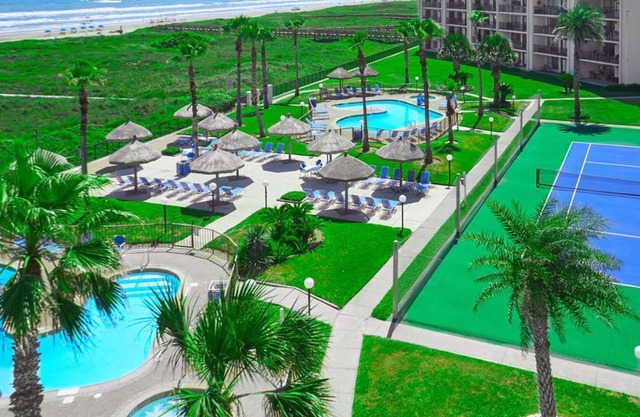 Oceanfront Condo, Gorgeous Gulf View, Sleeps 10, W/D In Unit - from $200/nt