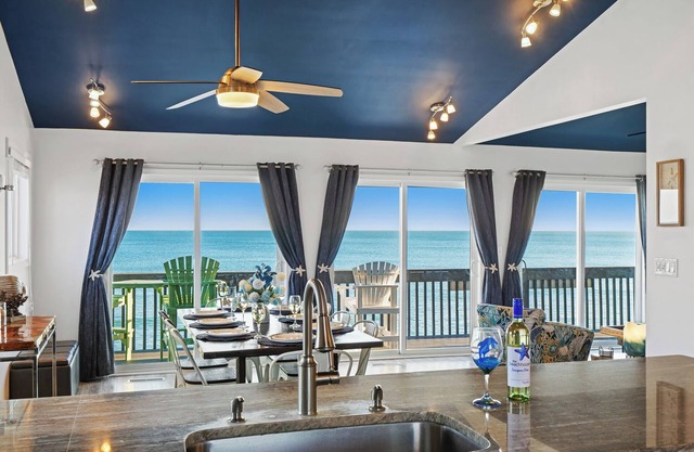 Oceanfront Oasis: Majestic Views! Hot Tub, Fenced Yard, Covered Outdoor Space