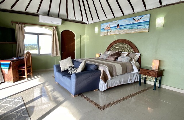Oceanfront Penthouse -4300 Sq Ft,2 Level -Mi Casa Del Mar