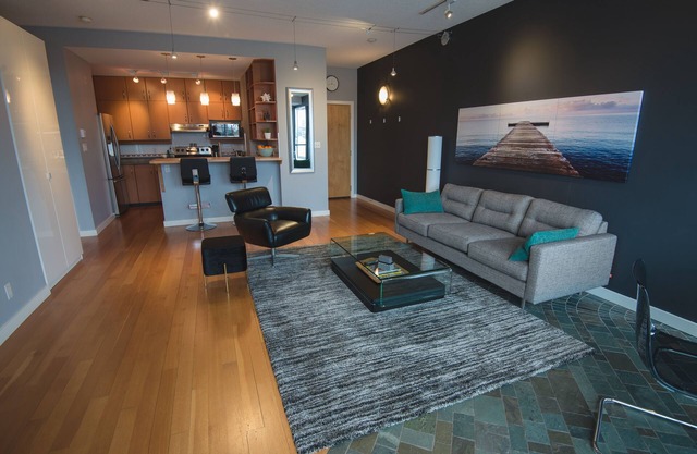 Oceanfront Penthouse with Private Rooftop Patio