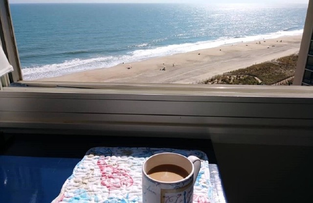 Oceanfront~Private Balcony ~ Two Night Getaway Now Available ~ Linens ~ Smart TV