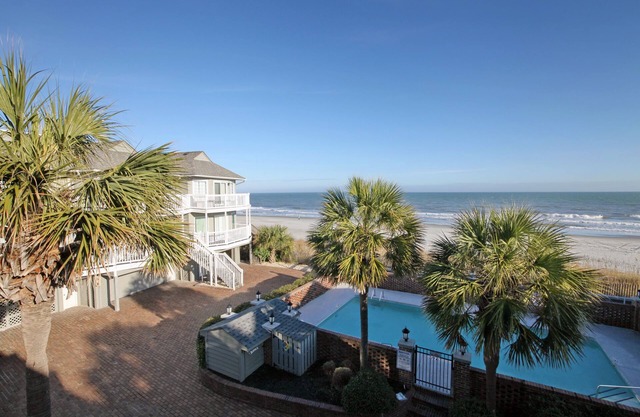 Oceanfront TH with pool, just a few steps from the beach!