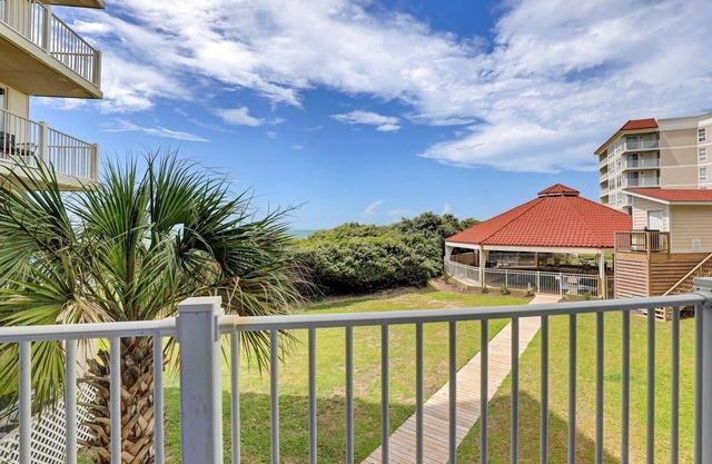 Oceanfront Condo with beach access