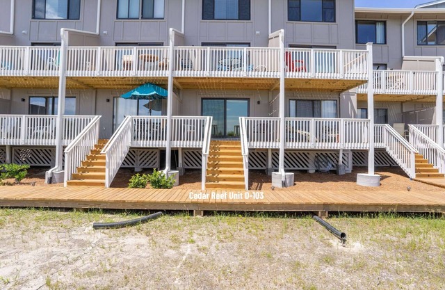Oceanfront 1-Bedroom Harbor Island Condo: Sunrise Views, Pool, & Beach Access!