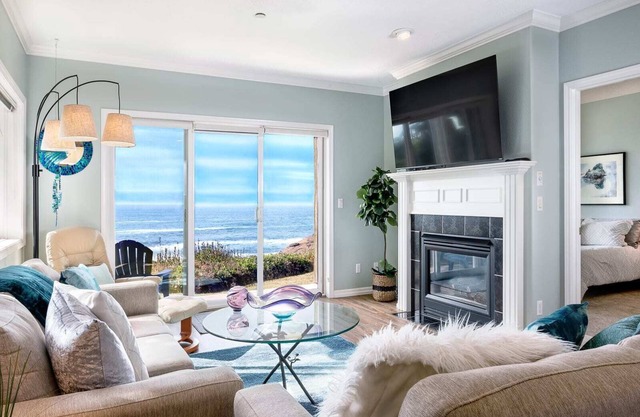 Oceanfront, Whale Watching, Pool | Sunset Serenity