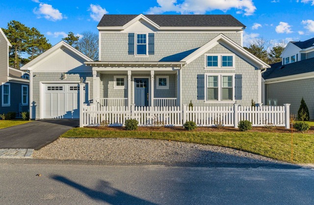 Ockway Village, New Seabury-New Rental, 4 bed, 4 bath, pool, 2-week minimum