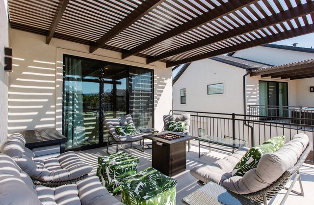 Ocotillo Springs Resort 21 | Park Place, Sleeps 20 guest, Private Balcony, and Community Pool