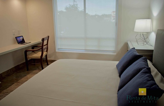 "Ola", One bedroom. You can walk to Beach and Restaurants