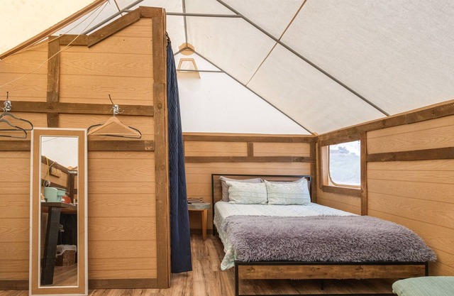 Old West Living/Luxury Cabin-Tent in Tombstone AZ