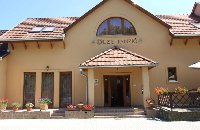 Olze Panzió