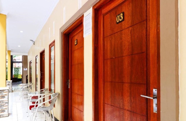 Ombey Guest House