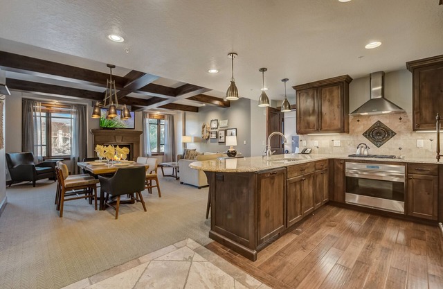 OMG- Luxury 1 BDR Suite Pool Hyatt Canyons