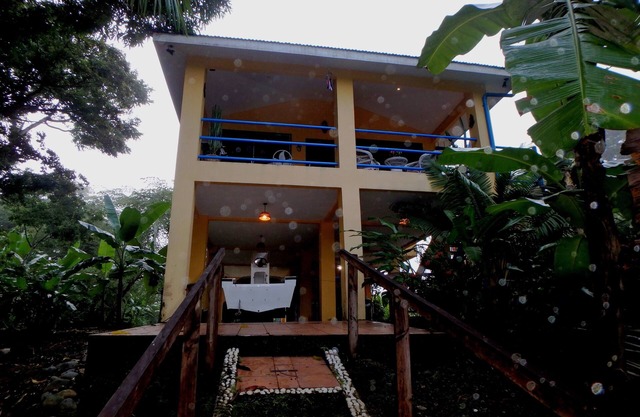 On SIERPE RIVER - VILLA TRANQUILLO.2 beds, 2 baths, fully equipped, incl. A/C