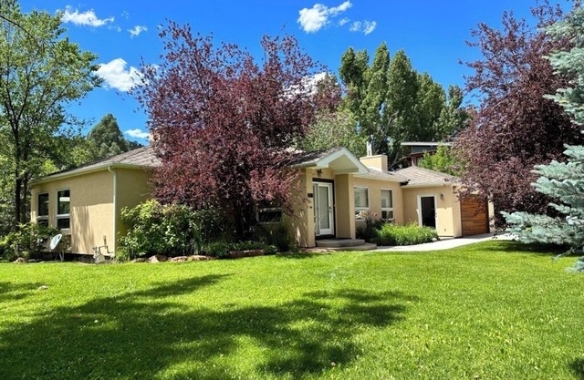 On the River, in Town. Easy Access to Outdoor activitiesnLicense #002734