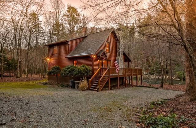 On The Rocks | Ellijay, GA