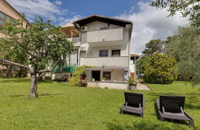 One-Bedroom Apartment Dado IV with Balcony