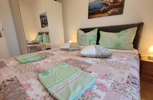 One bedroom apartment with air-conditioning Milovcici, Krk (A-23577-a)