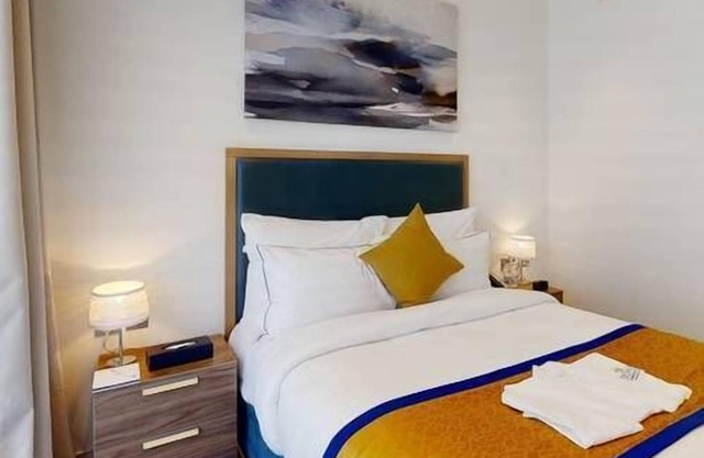 One Bedroom Apartment Near Al Maya Supermarket By Luxury Bookings