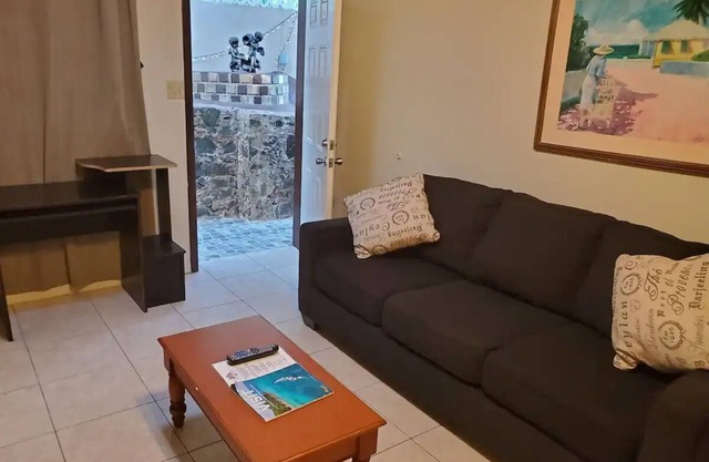 One-Bedroom Apartment in St. Thomasnn