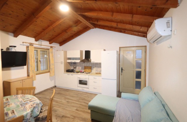 One bedroom apartment with terrace and sea view Borje, Pelješac (A-12507-a)
