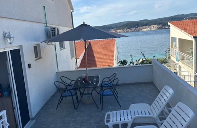 One Bedroom Apartment with Sea View