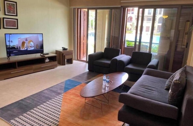 one bedroom apartments aqaba on 2 swimming pool Tala bay unit 2