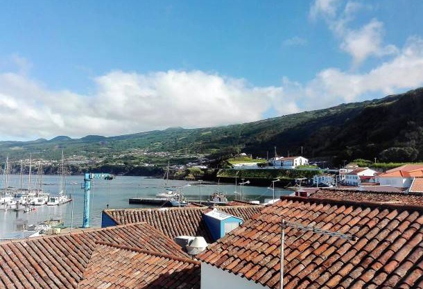 One bedroom appartement with sea view, terrace and wifi at Lajes Do Pico