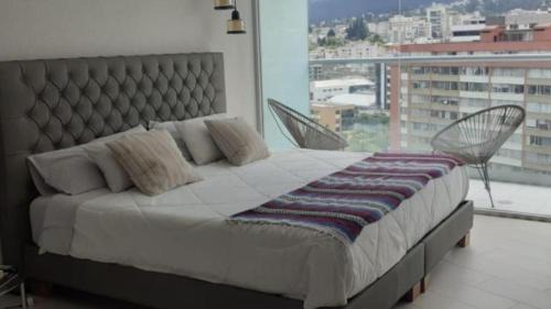 ONE Luxury Views Suite Terrace La Carolina Park Heated Pool & Jacuzzi