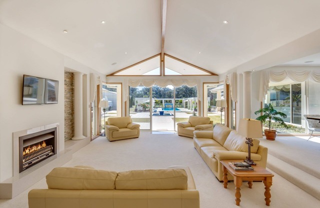 Mansion Retreat 