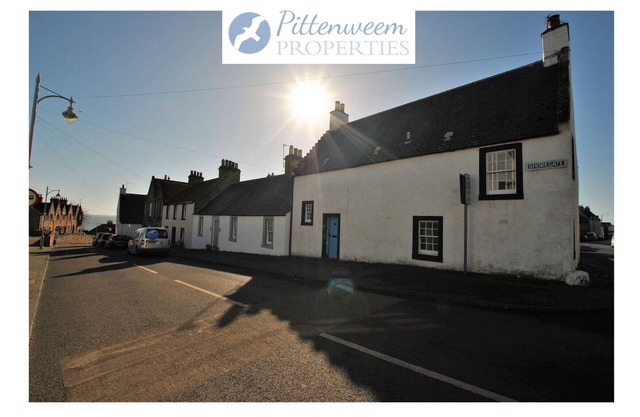 One Shoregate- cosy Crail retreat