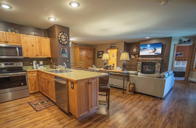 Open-Concept living Area, River Run Village