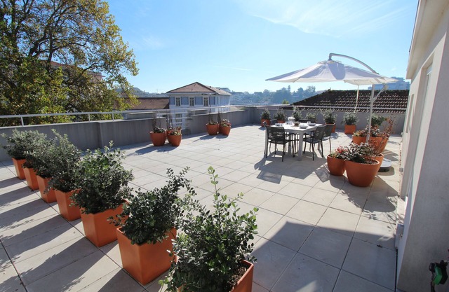 OPO-APT 112-R Terrace apartment in city center. Soberb view on a huge terrace.