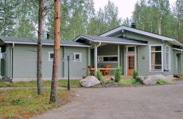 Oravi Villa Sleeps 8 WiFi T034516
