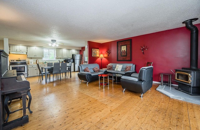 Orchard Escape Tobermory on 1 acre!