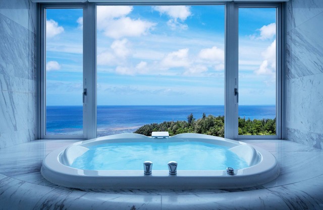 Oriental Hotel Okinawa Resort & Spa