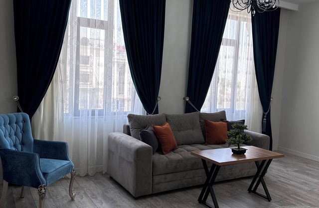 OS Apartments N2