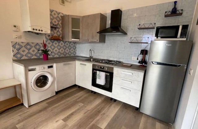 OTB 5 - Romantic studio apartment for couples with Garden between Venice and Treviso
