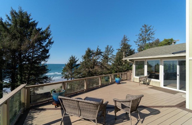 Otter Rock Hideaway