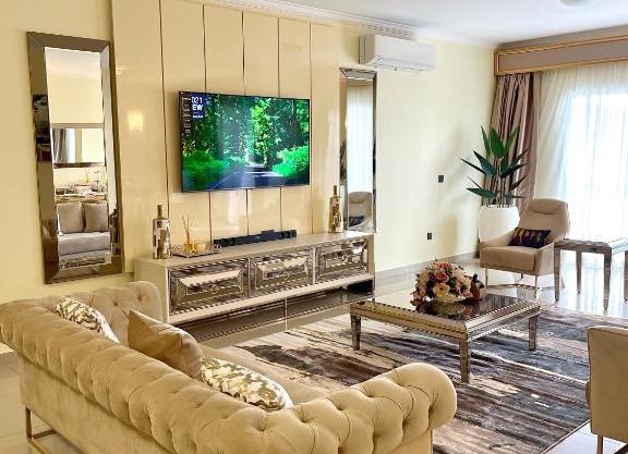 Over Land Apartment