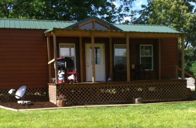 Overlooking a Slice of Heaven Near Dale Hollow Lake - Unit A - Pet Friendly