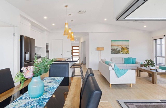 Oversized 1 bedroom on Oceanblue
