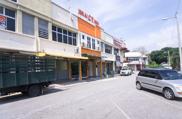 OYO 1101 Hotel Jerai CT Inn